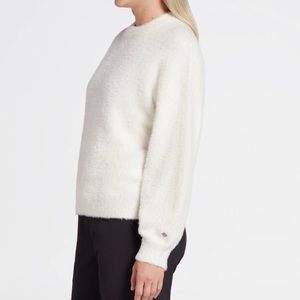 Calia by Carrie pullover sweater